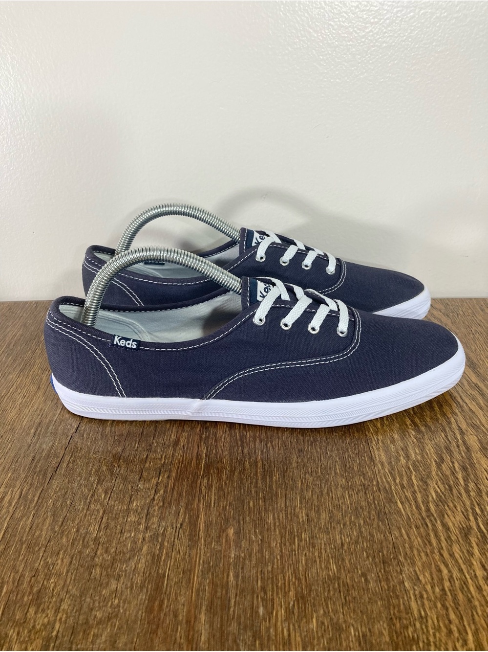 Keds Classic Champion Lace Up Sneaker Women’s Size 10 Navy Canvas